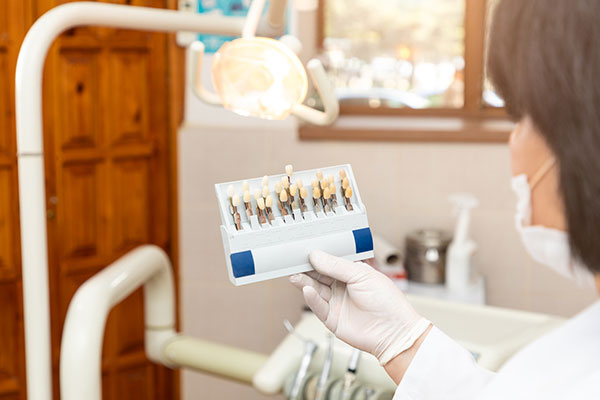 Diagnose Teeth Whitening.